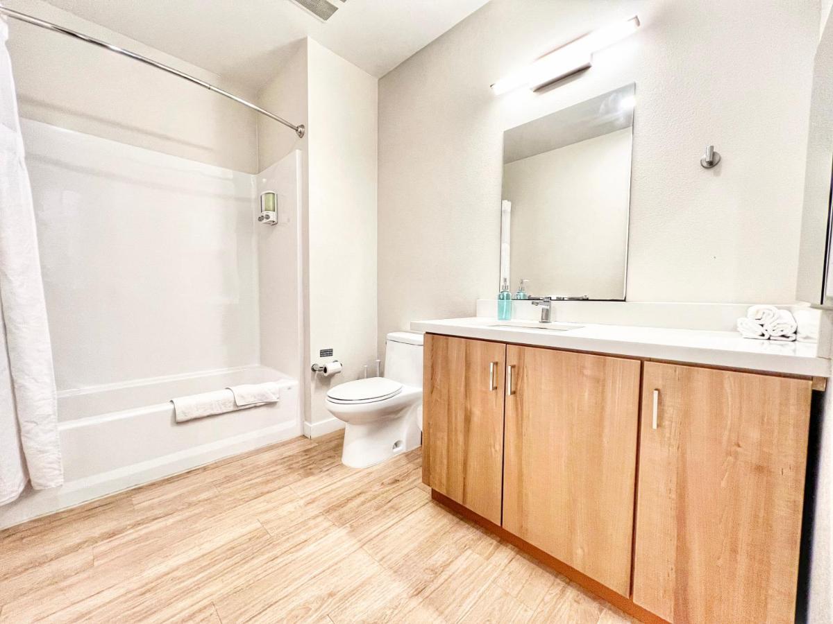 Hidden Gem In Downtown Apartment